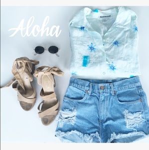 LINEN FLORAL BLUE & WHITE VINTAGE BUTTON SHIRT